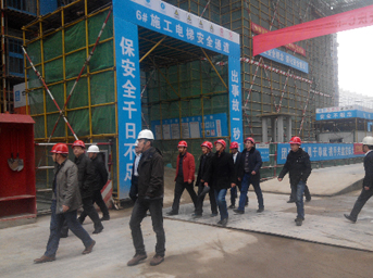 集團(tuán)公司年度安全生產(chǎn)考核小組蒞臨公司檢查指導(dǎo)工作