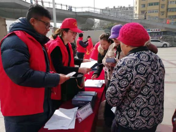 公司志愿者服務(wù)隊(duì)攜手友誼社區(qū)開(kāi)展“學(xué)雷鋒志愿服務(wù)”活動(dòng)